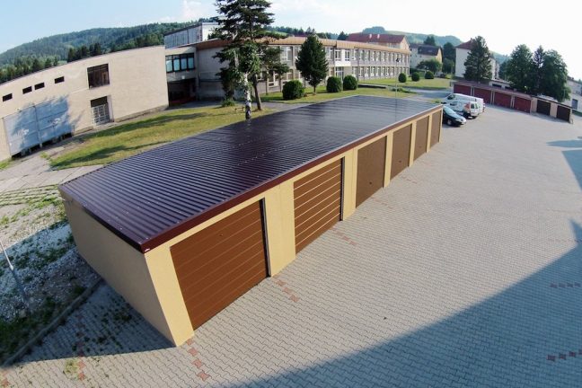 Montované radové garáže s rovnou strechou