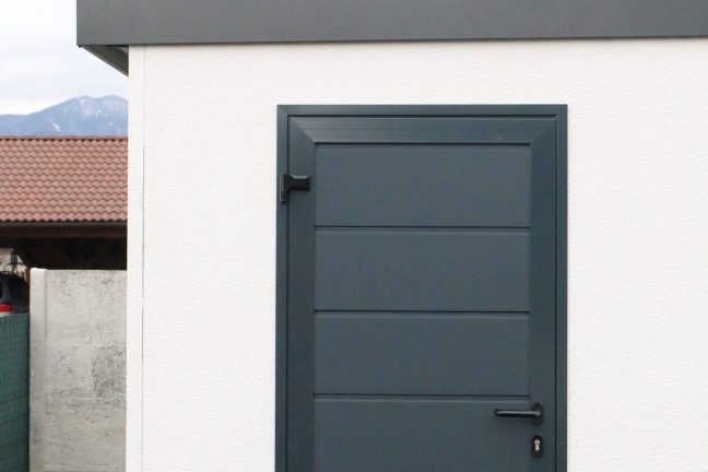 Izolované dvere Hormann LPU 40 v antracitovej farbe