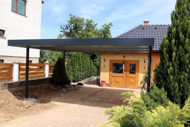 Antracitový prístrešok SIEBAU pre dve autá