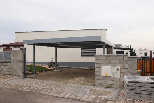 Moderný dvojprístrešok SIEBAU zarovno plota