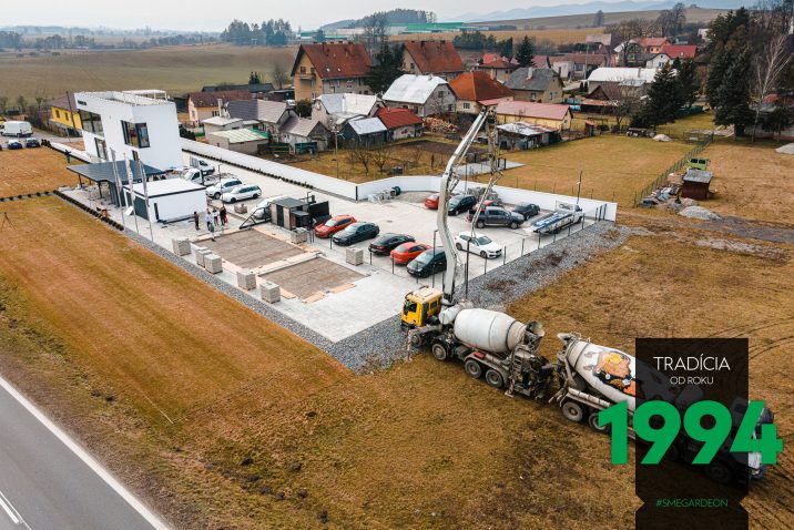 Betonování ve firmě Gardeon.