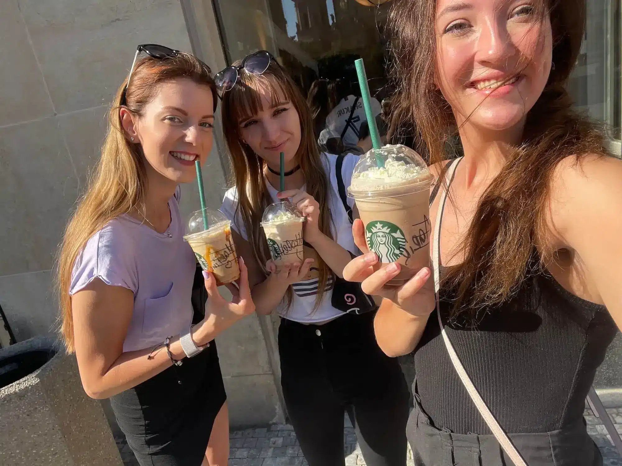 Školení v zahraničí - pauza na Starbucks