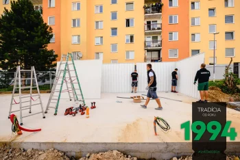 Průběh montáže řadoví garáže