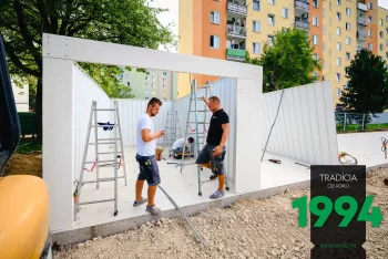 Montáž řadové garáže