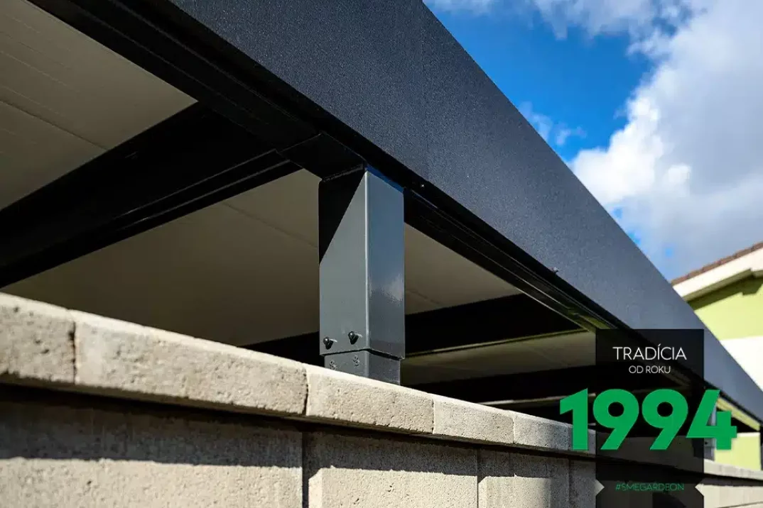 Detail na atiku na přístřešku