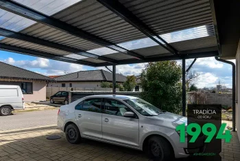 Trapéz spolu s polykarbonátem