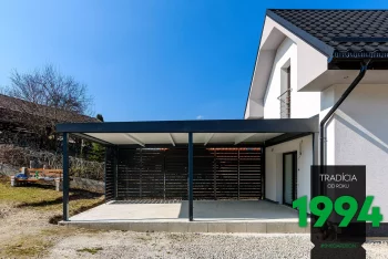 Pergola GARDEON s kovovými výplněmi z boku