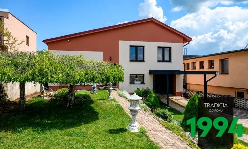 Přístřešek pod zahradou