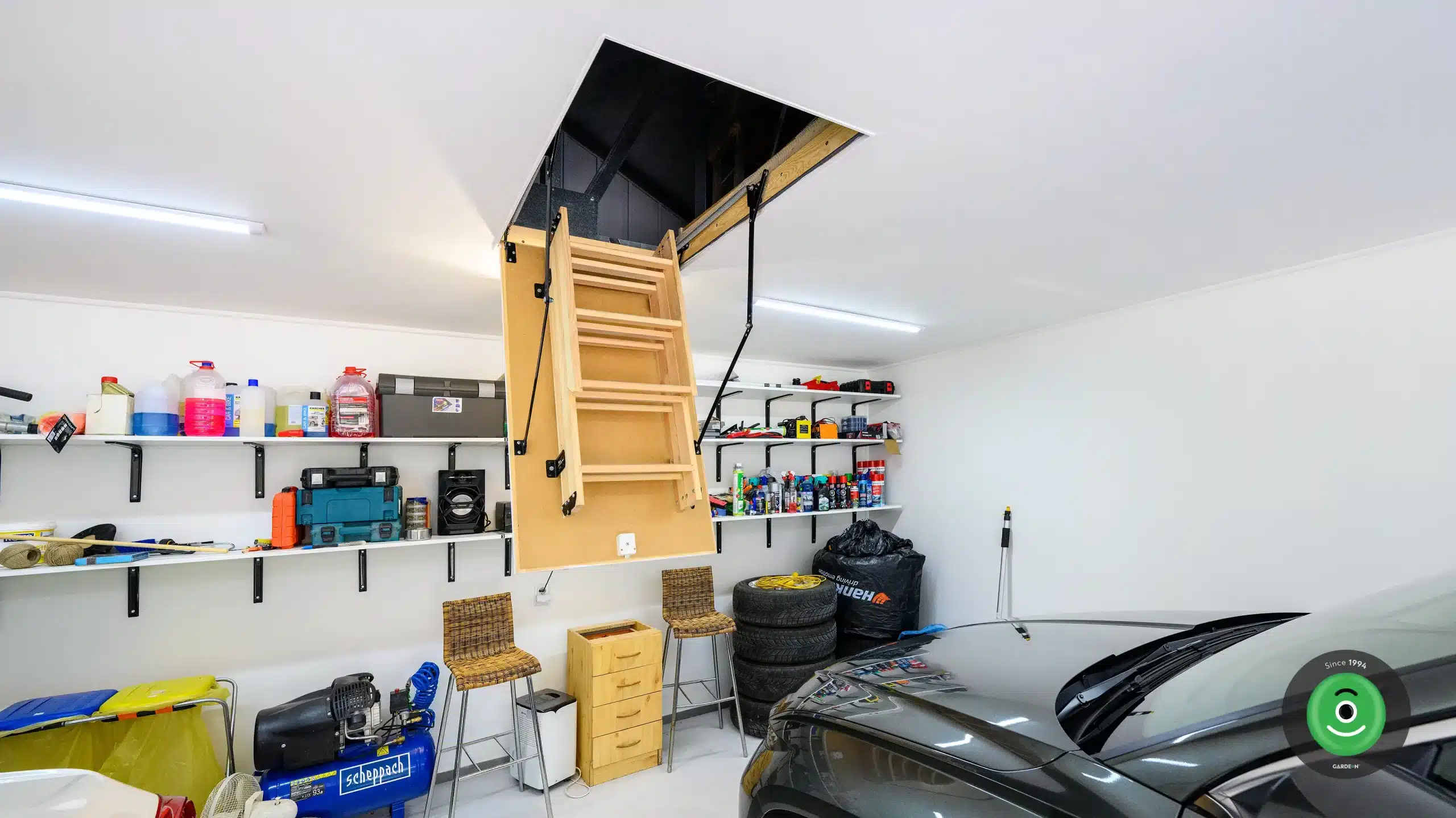 GARDEON garáž pro dvě auta sedlová střecha interiér 1