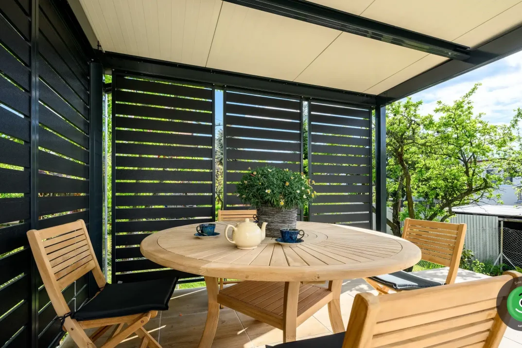 GARDEON vyvýšená pergola na posezení 4