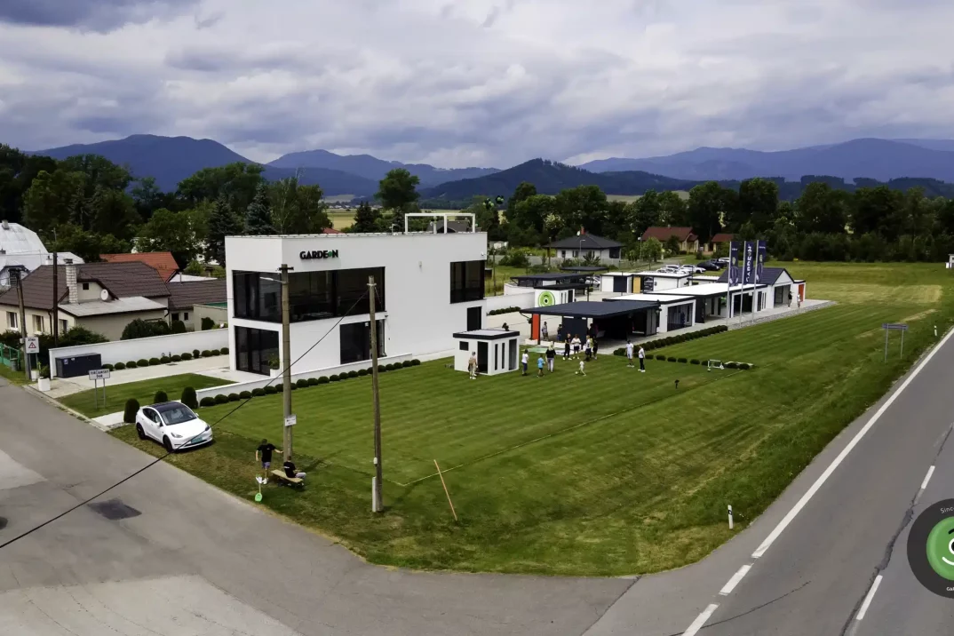 Den otevřených garáží v GARDEONU