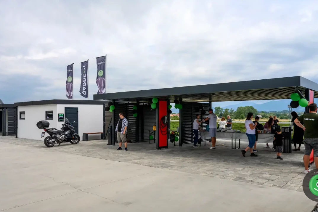 Přístřešek během DOG